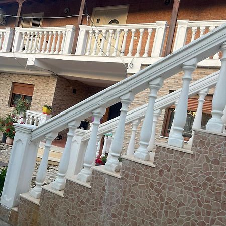 Nori House Hotel Vlore Bagian luar foto