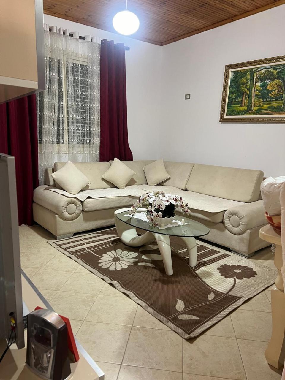 Nori House Hotel Vlore Bagian luar foto