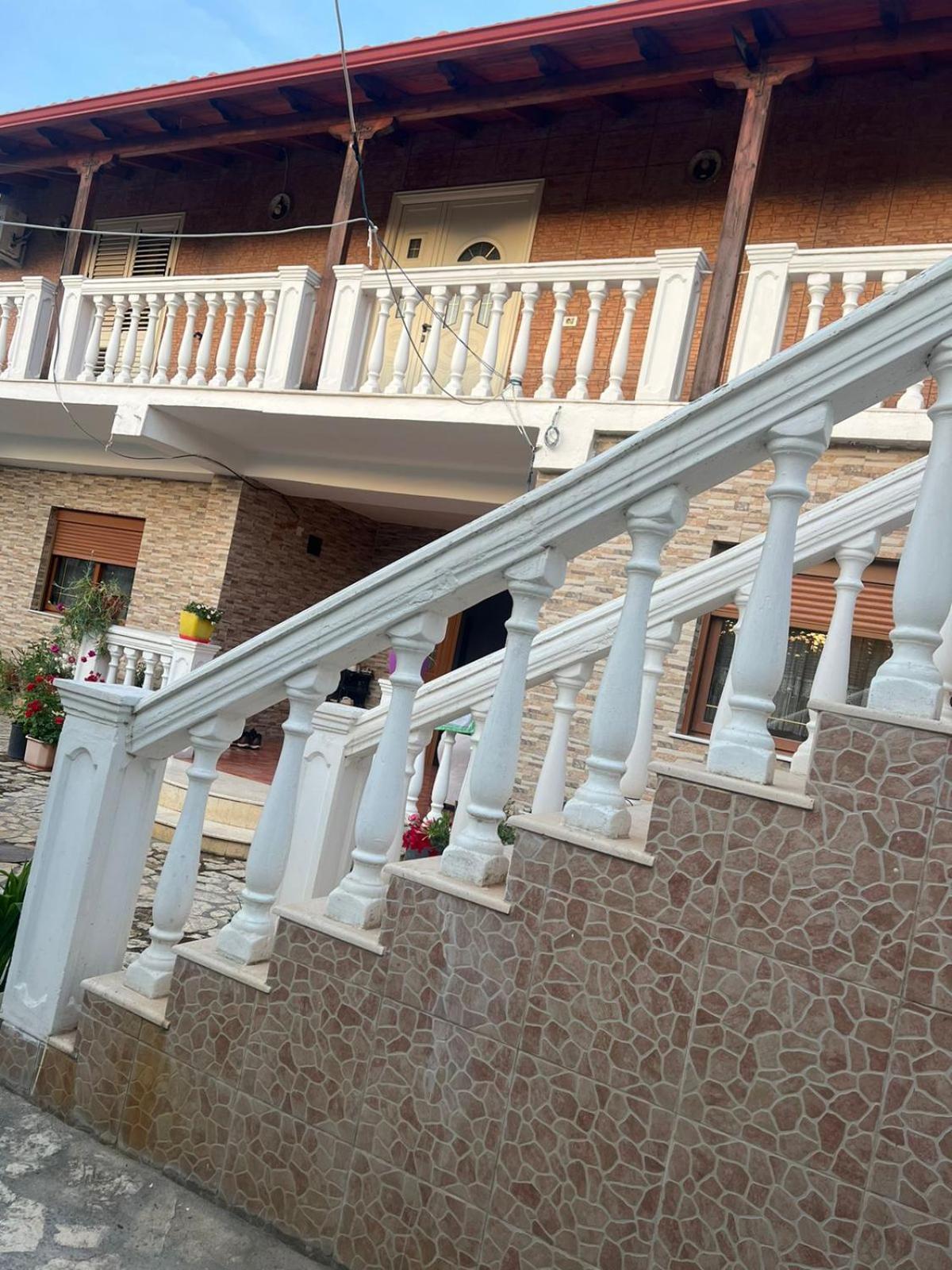 Nori House Hotel Vlore Bagian luar foto