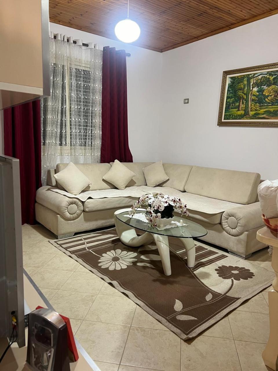 Nori House Hotel Vlore Bagian luar foto